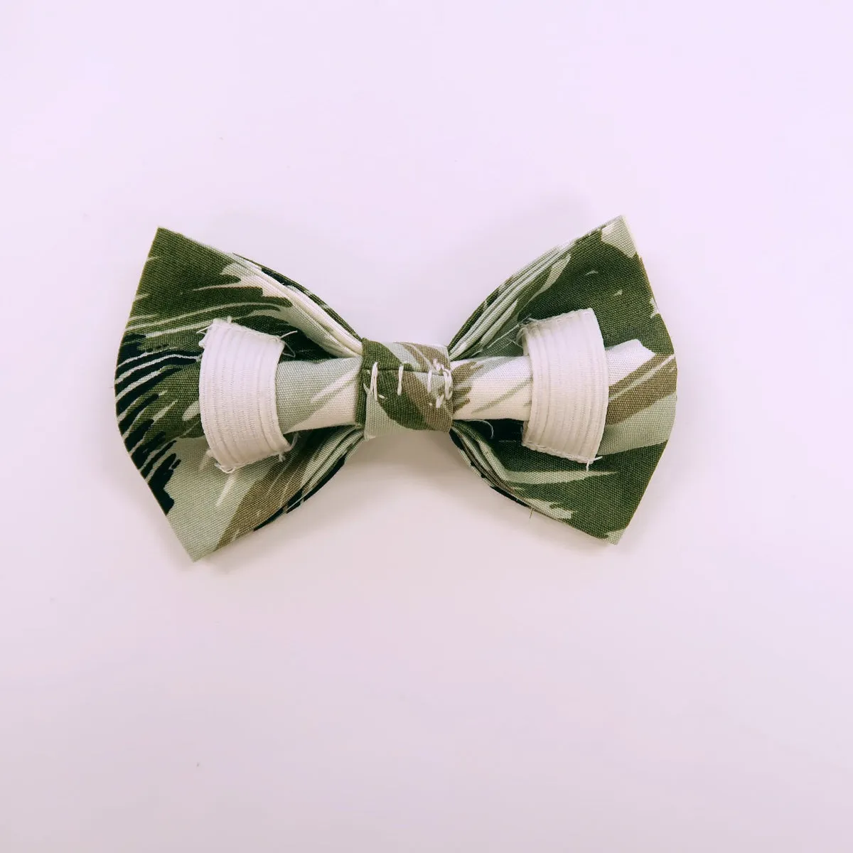 Camouflage Surfer Print Dog's Bow Tie | Pet Fashion