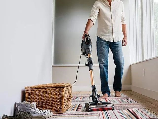 SharkFLEX?? DuoClean?? Corded Ultra-Light Vacuum (HV392)